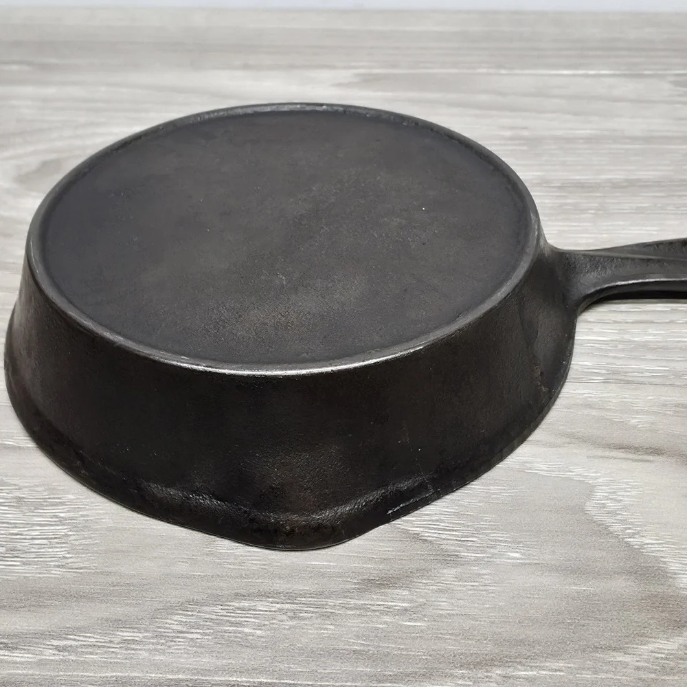 The Unbranded Brand vintage #3